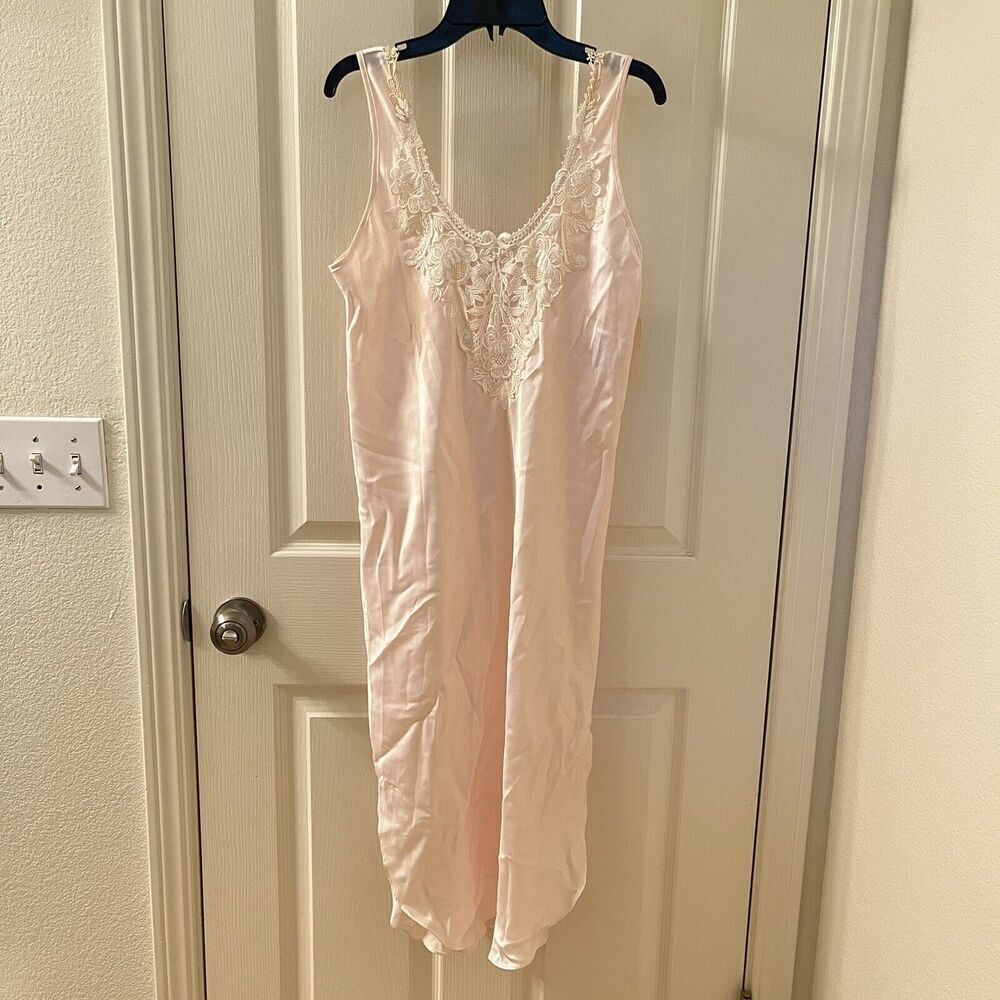 Vintage Private Luxuries Satin Lace Nightgown USA Women's Size Small NWT